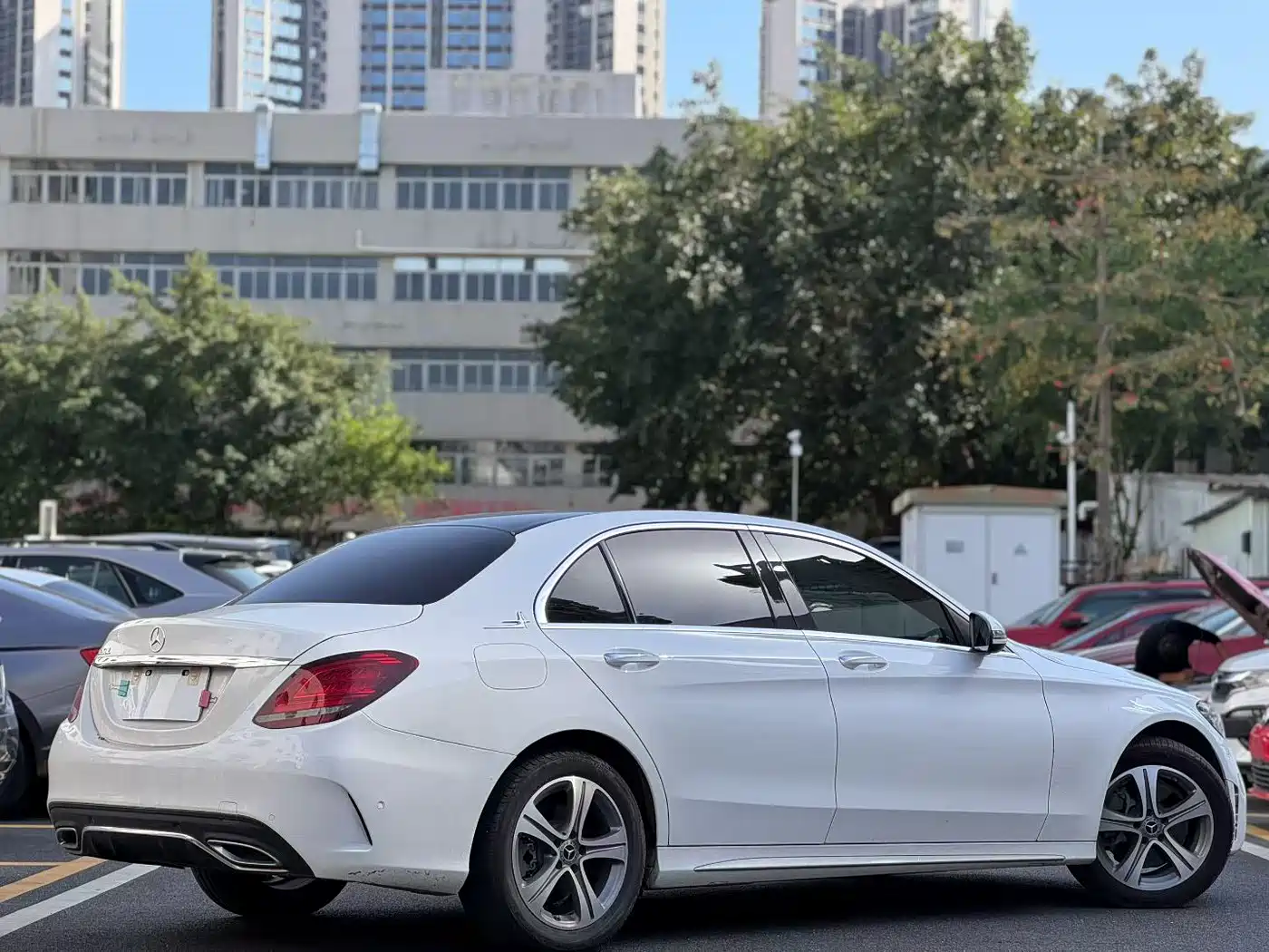 MERCEDES-BENZ CLASS C