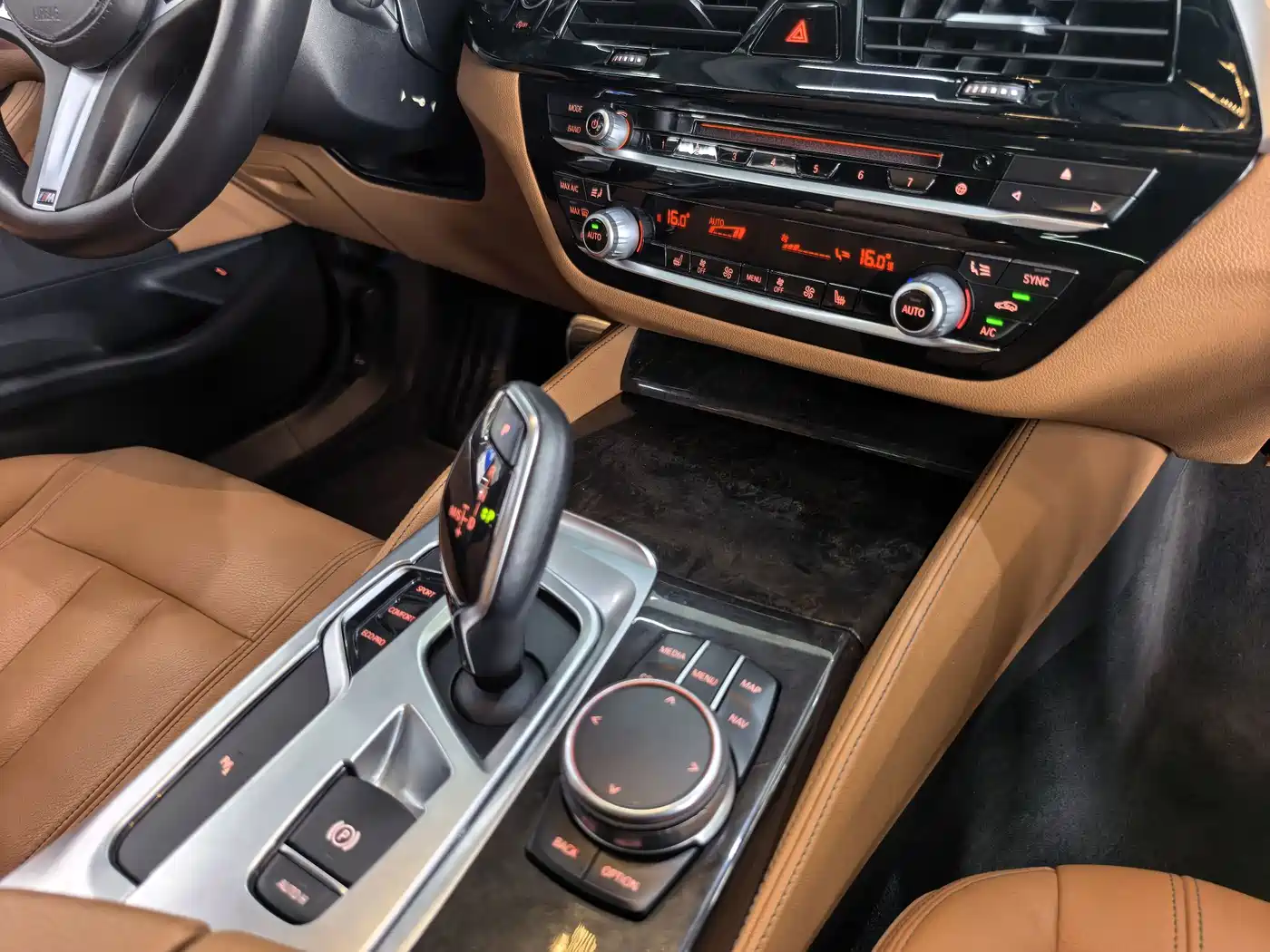 Photo 12 - BMW 5 Series