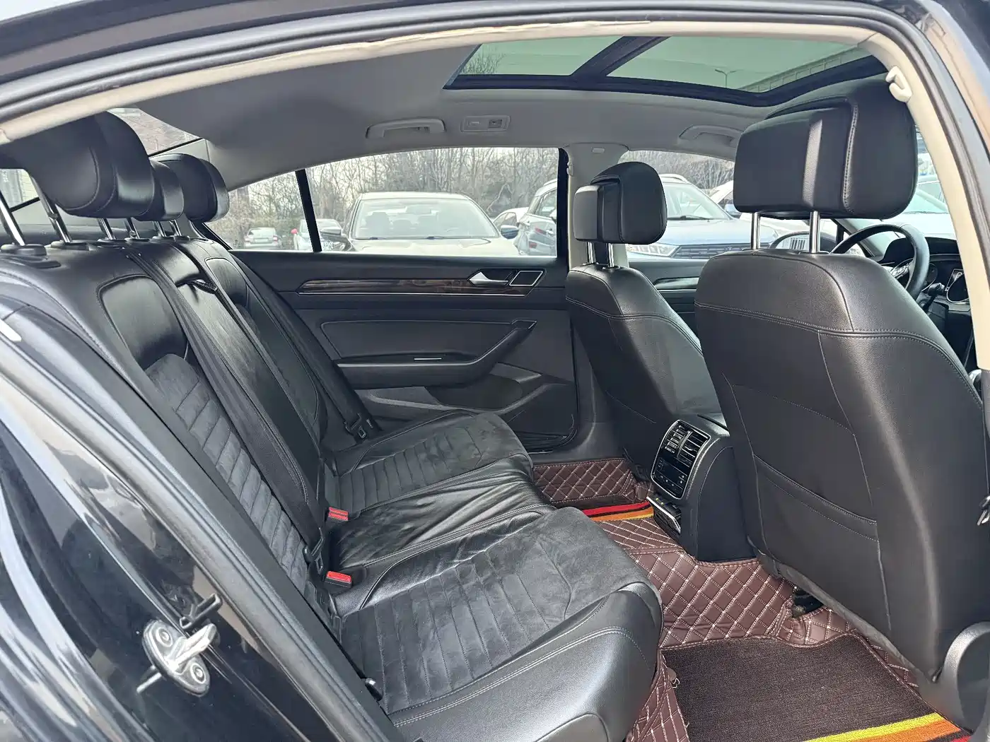 Volkswagen Magotan 2017 330TSI DSG Leading фото 4