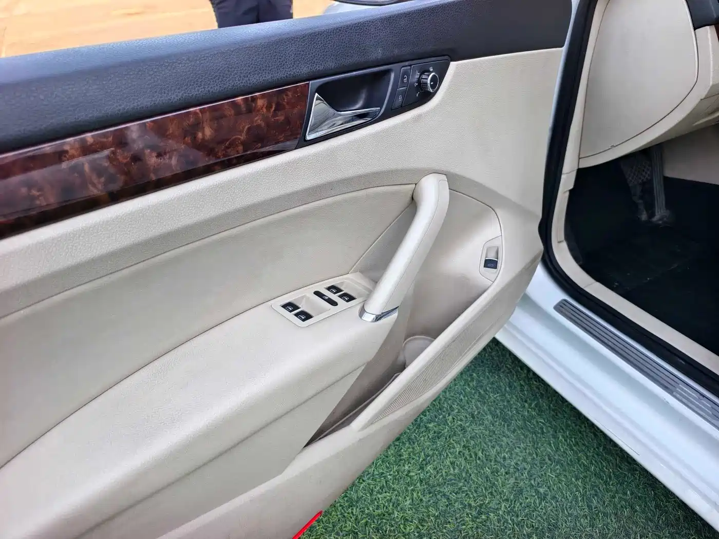 Volkswagen Passat 2013 1.8TSI DSG Yuzun фото 6