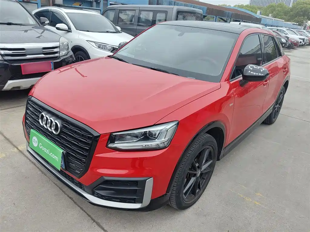 Audi Q2L 2020 35 TFSI Progressive Dynamic Model