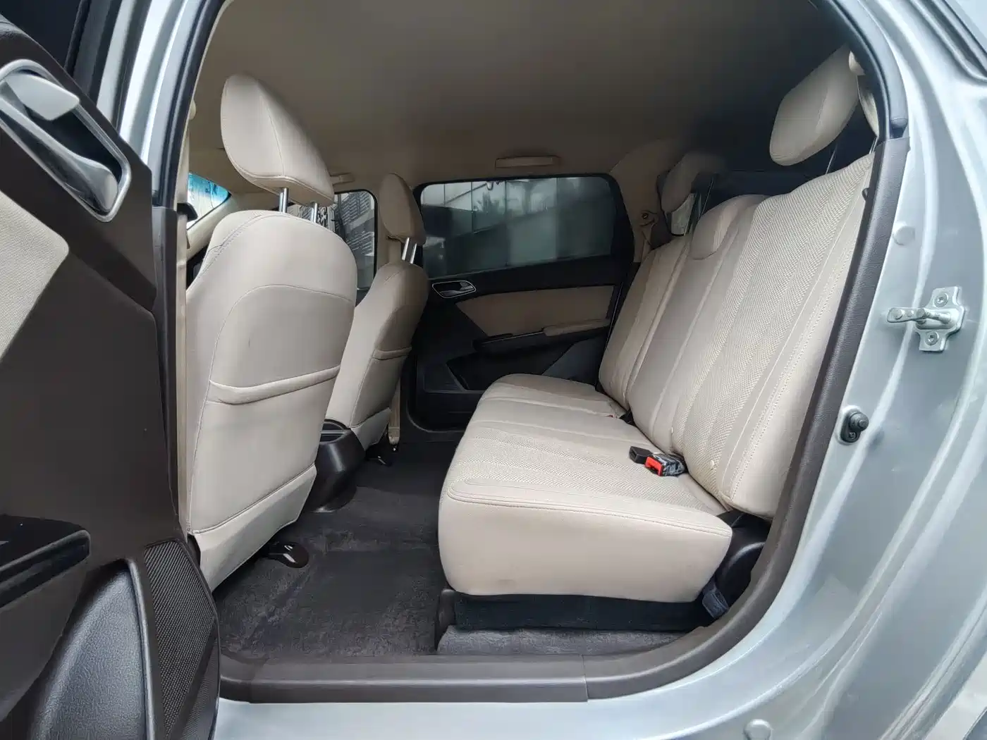 Baojun 310W 2018 2017 1.5L Manual Comfort China V
