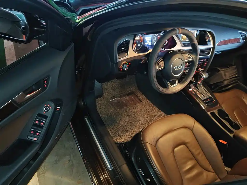 Audi A4L 2016 35 TFSI Automatic Comfort фото 12