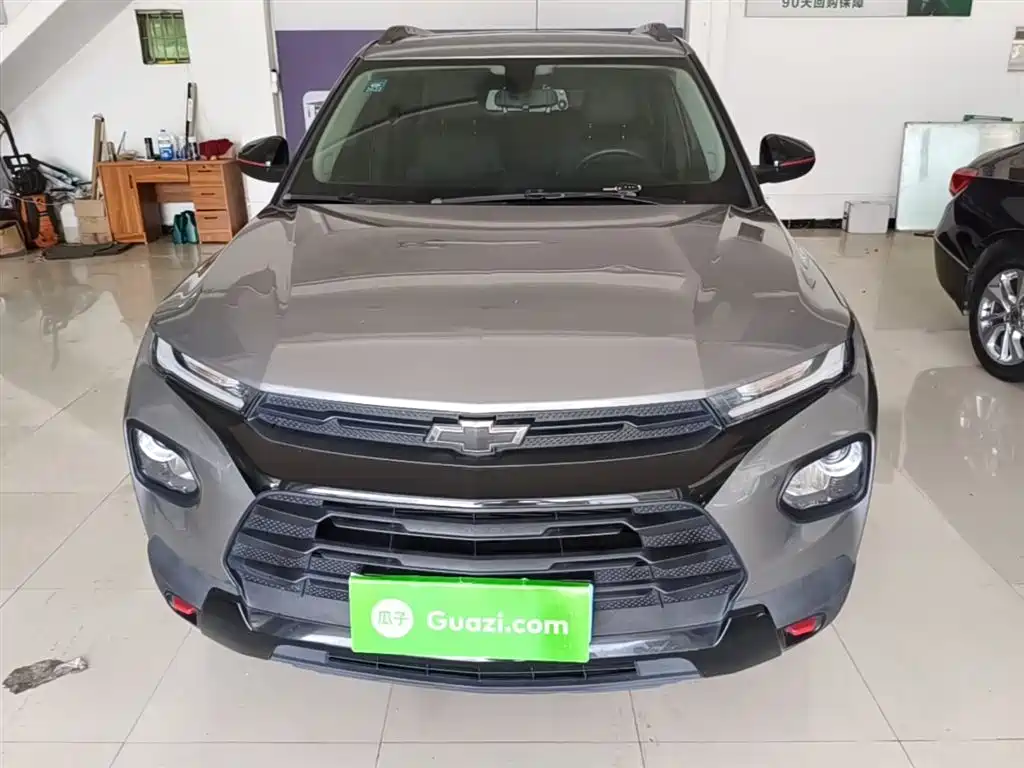 Chevrolet Trailblazer 2019 435T Redline CVT FWD Sport Edition (China VI) фото 3