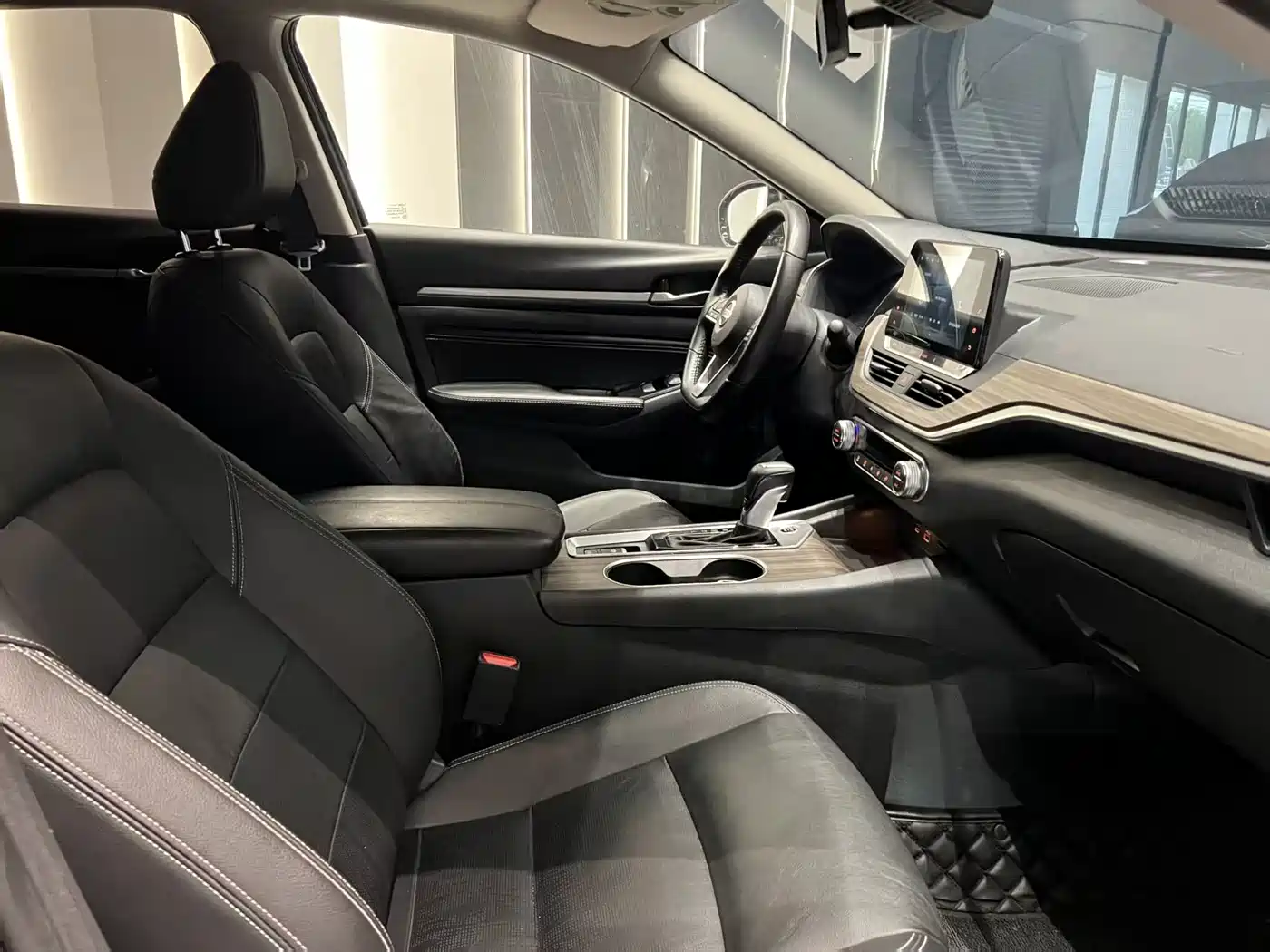 Nissan Teana 2021 2.0L XL Comfort фото 9
