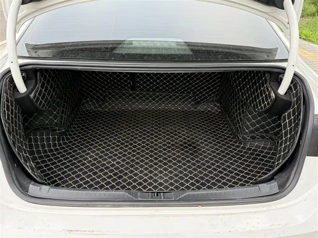 Volkswagen Lamando 2018 230TSI DSG Trend Edition фото 14