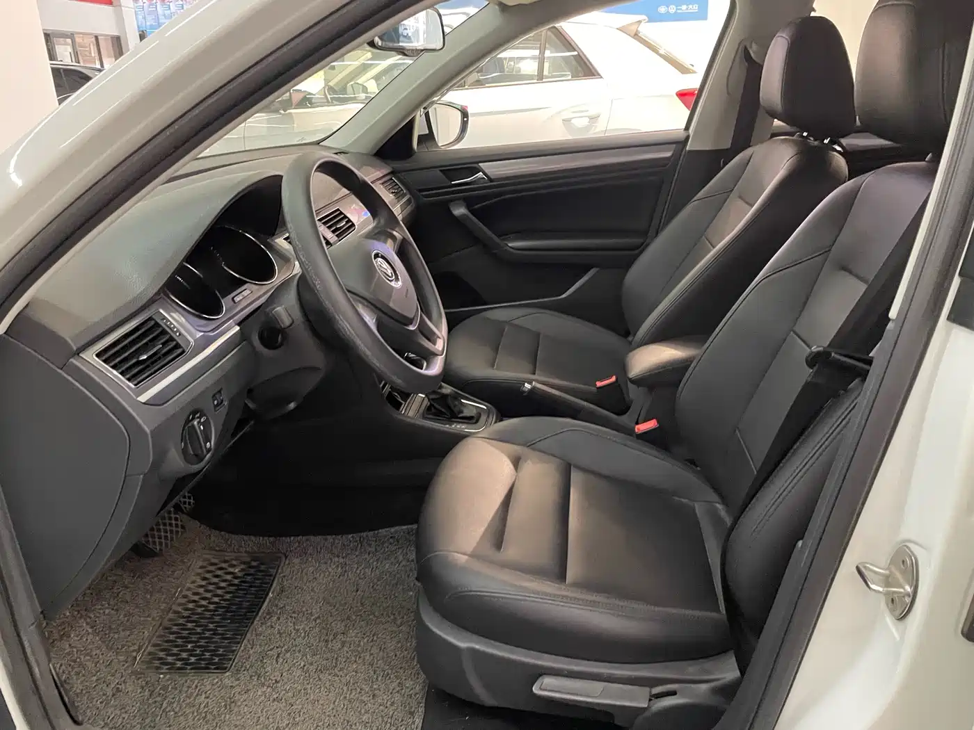 Volkswagen Bora 2018 1.5L Automatic Fashion фото 6