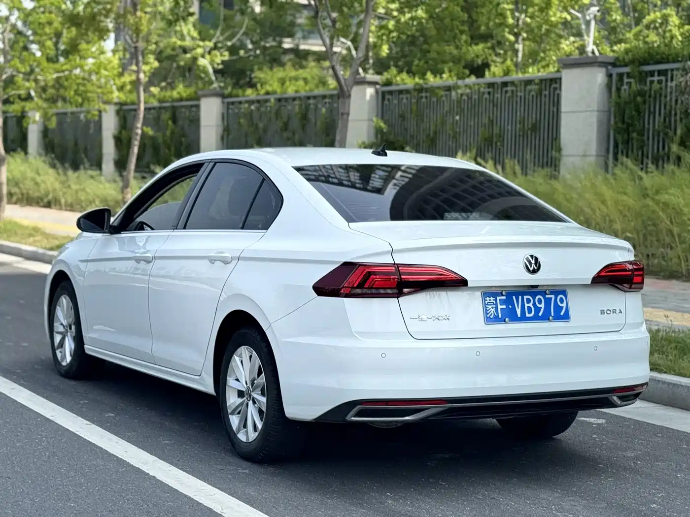 Volkswagen Bora 2021 1.5L Automatic Elite Smart Edition фото 11