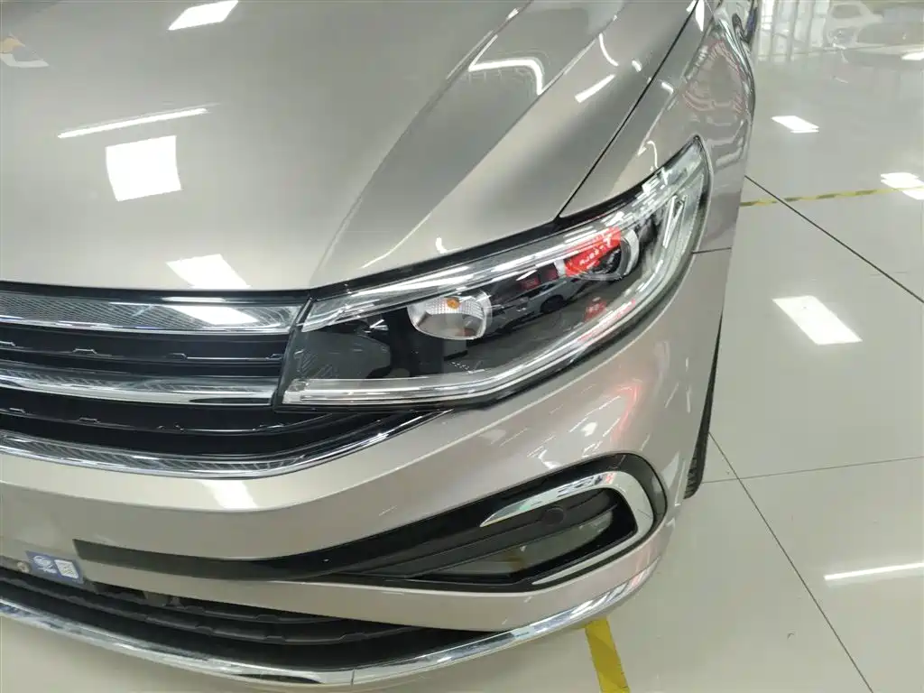 Volkswagen Bora 2023 300TSI DSG Premium Edition фото 18
