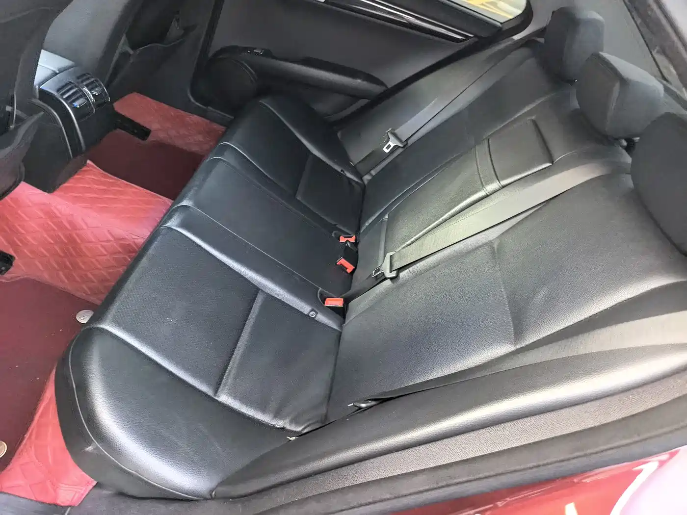 Mercedes-Benz C-Class 2013 C 180 Classic Grand Edition фото 17