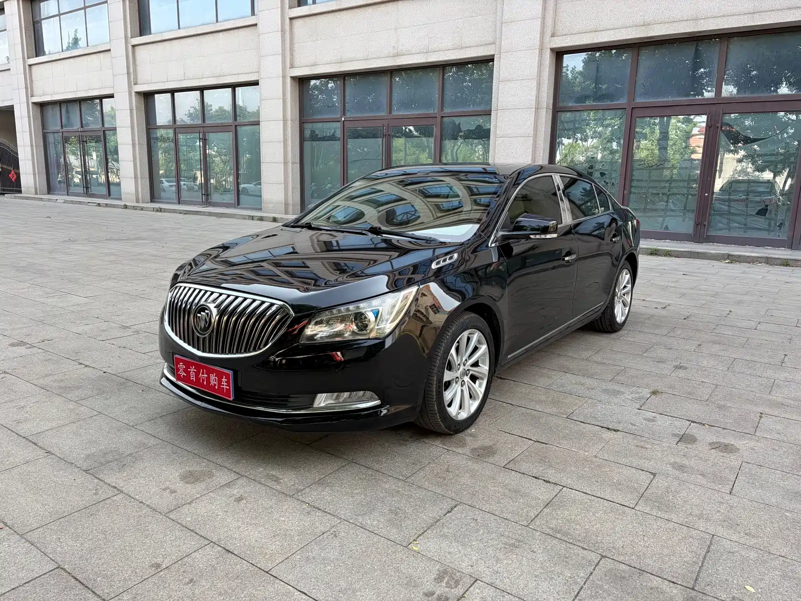صورة 1 - Buick LaCrosse