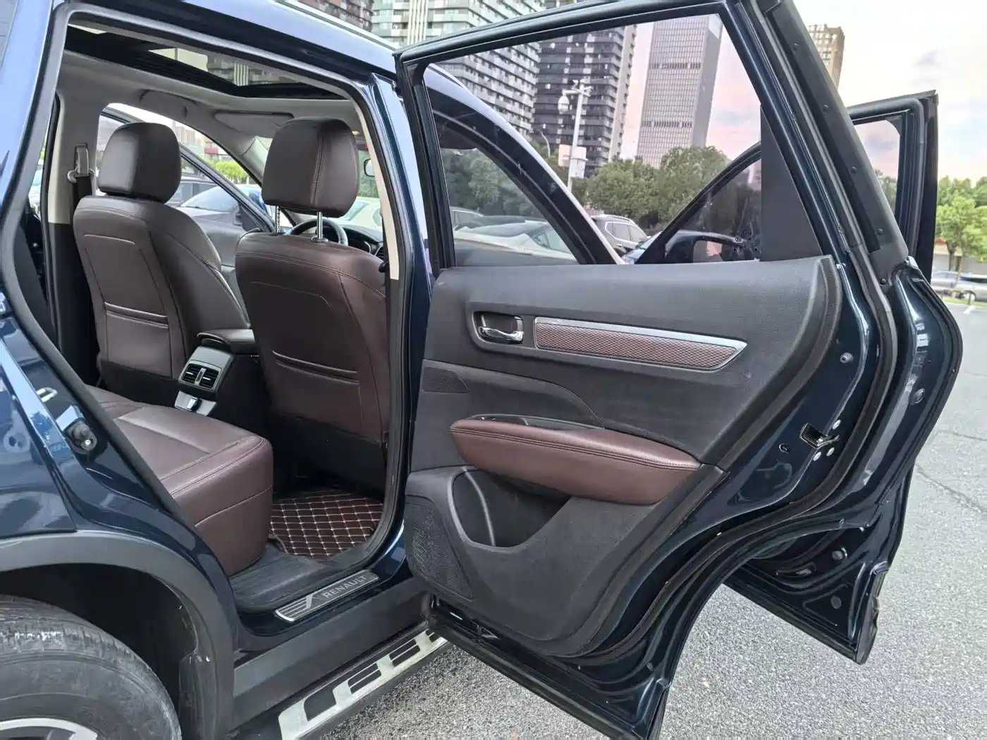 Renault Koleos 2019 2018 2.0L 2WD Luxury Edition