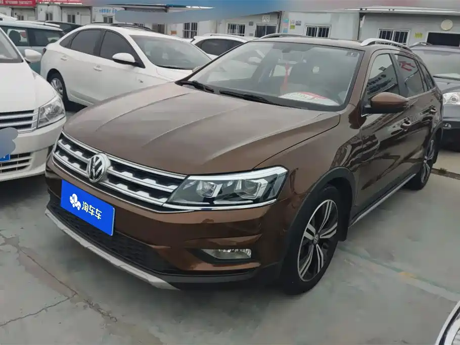 Volkswagen Gran Lavida 2016 230TSI DSG Luxury Edition