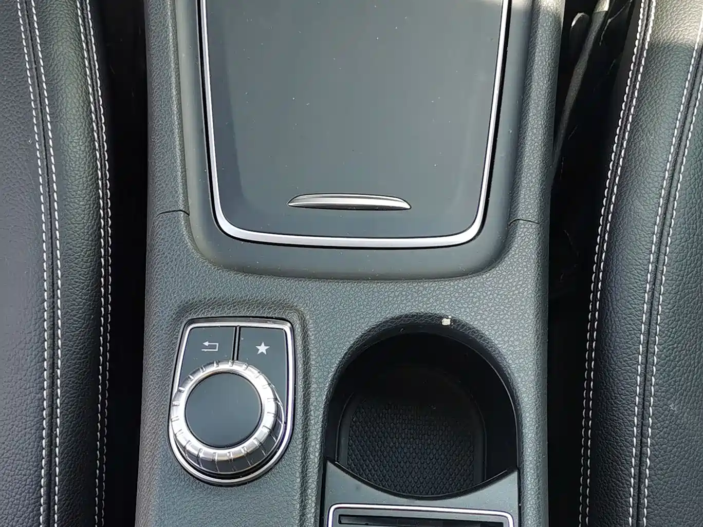 Mercedes-Benz GLA 2019 GLA 200 Dynamic фото 13