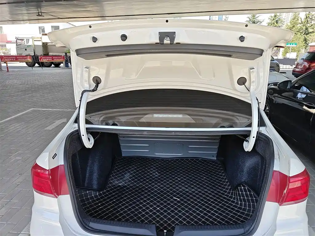 Volkswagen Santana 2021 1.5L Automatic Trend Edition фото 19