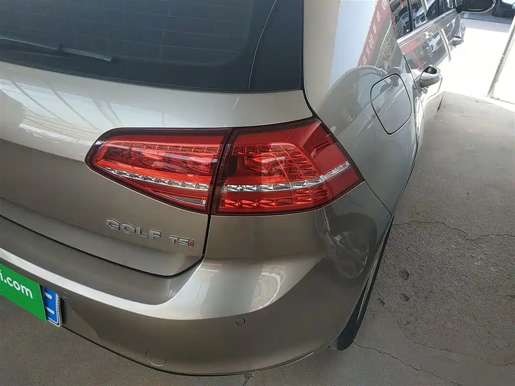 Volkswagen Golf 2015 1.4TSI Automatic Luxury фото 25