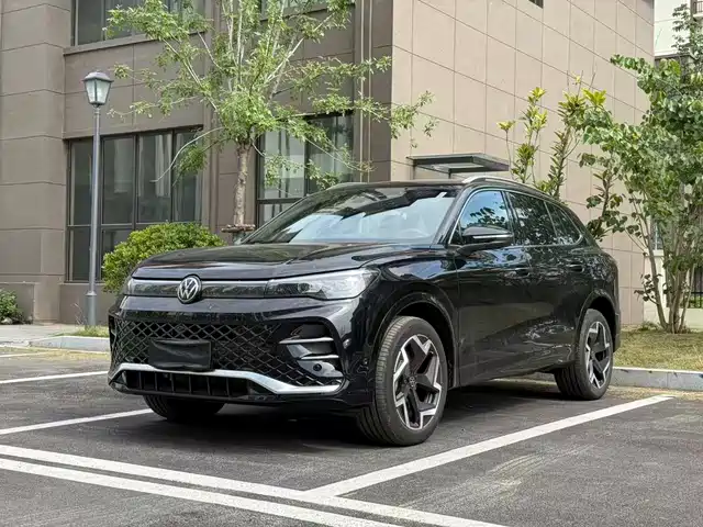  Volkswagen Tiguan L 2025 PRO 380TSI 2WD R-Line Smart Leader Edition