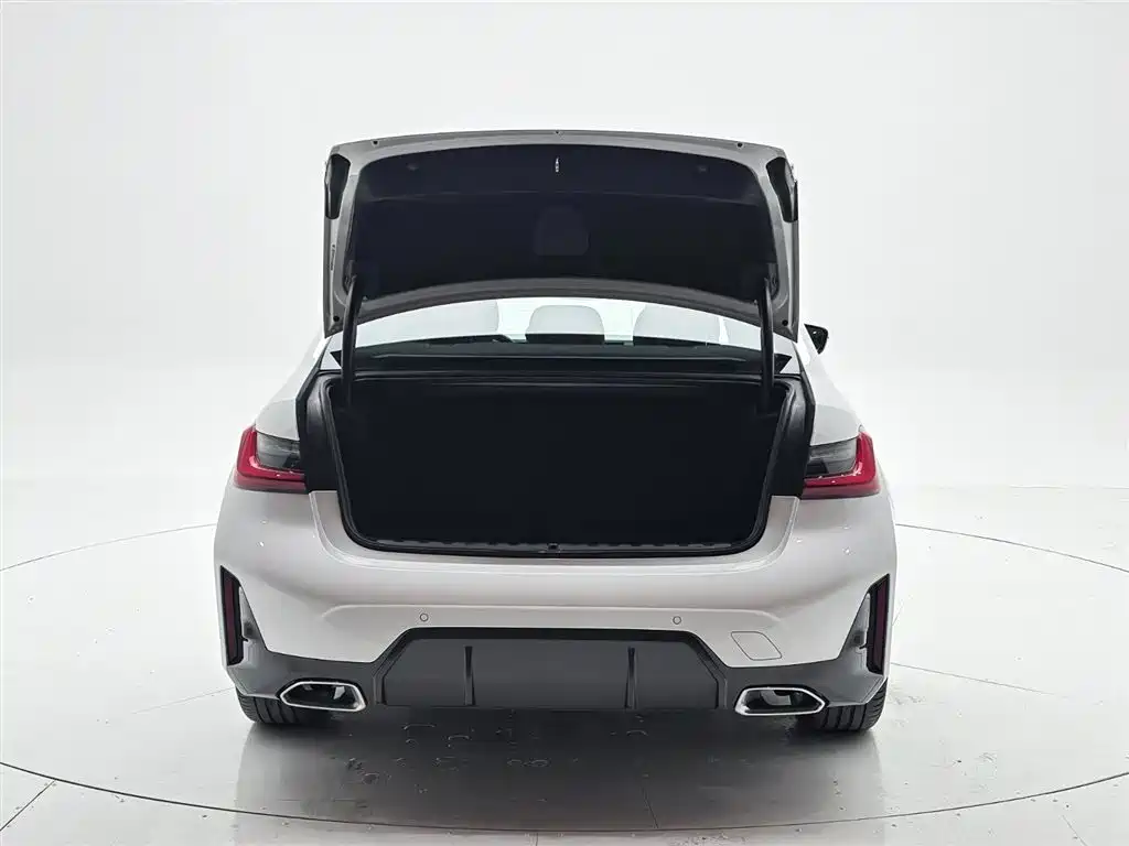 BMW 3 Series 2023 320Li M Sport Package фото 8