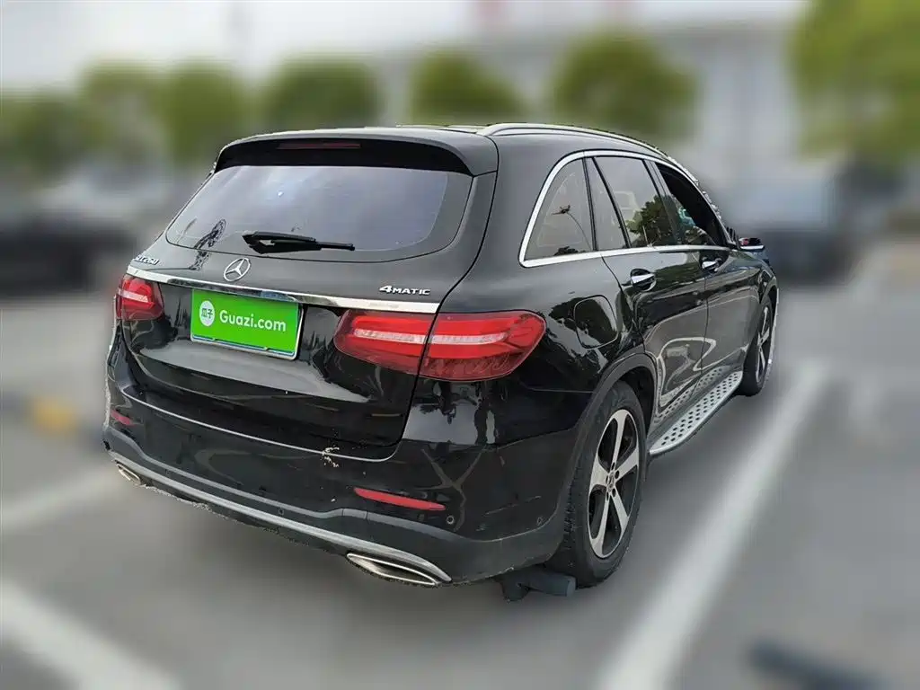 Mercedes-Benz GLC 2018 Facelift GLC 260 4MATIC Luxury фото 4