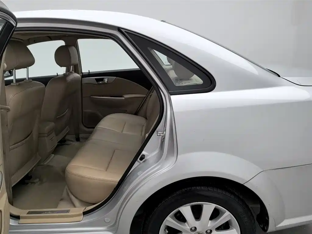 Buick Excelle 2008 1.6LE-MT фото 15