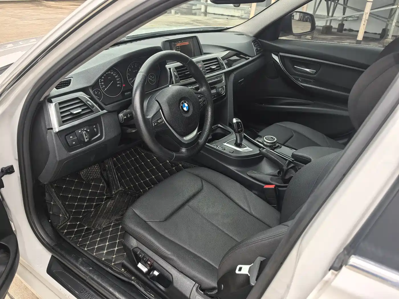 BMW 3 Series 2017 320Li Fashion фото 4