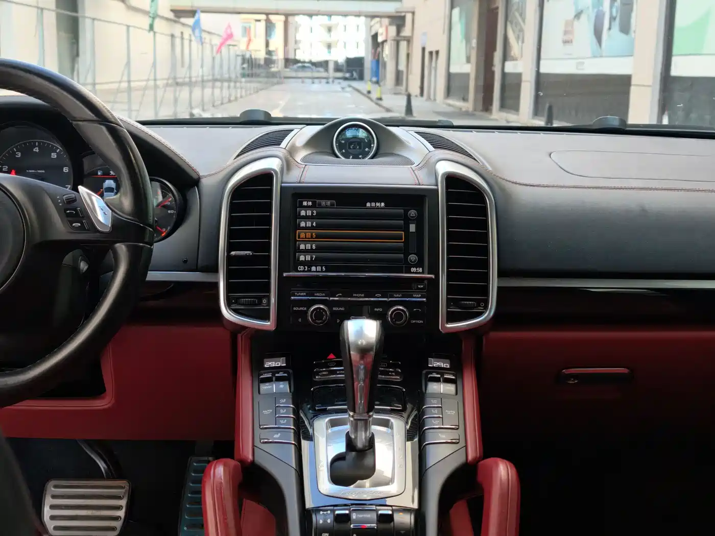 Porsche Cayenne 2014 Cayenne Platinum Edition 3.0T фото 19
