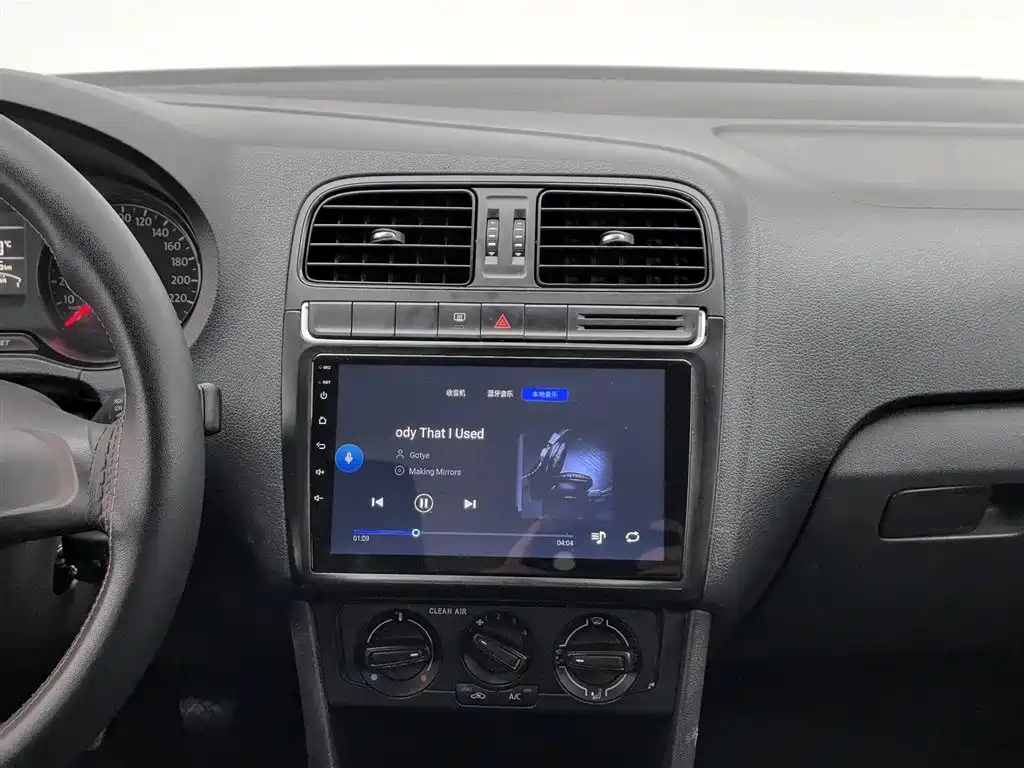 Volkswagen Polo 2016 1.4L Manual Trend фото 12