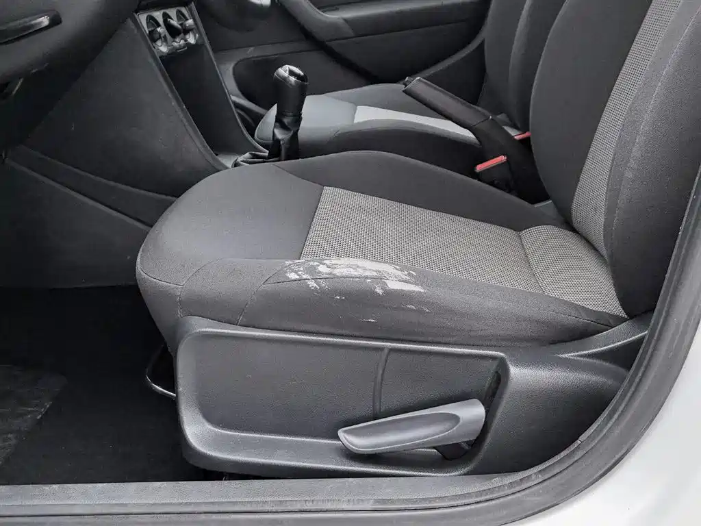 Volkswagen Polo 2016 1.4L Manual Trend фото 20