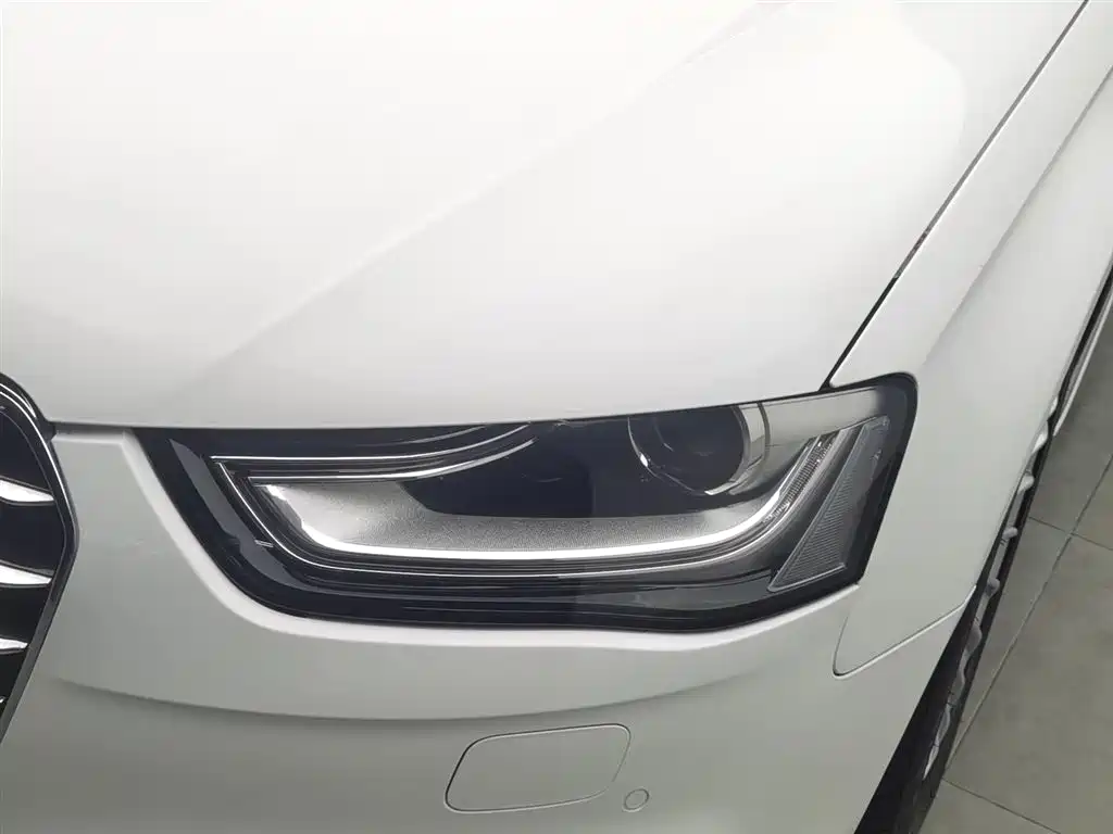 Audi A4L 2016 35 TFSI Collector's Edition Automatic Standard фото 7