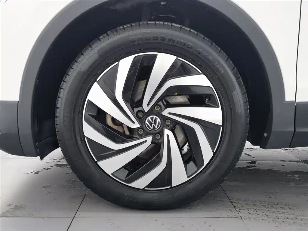 Volkswagen Tiguan L 2022 330TSI Automatic 2WD Comfort Edition фото 17