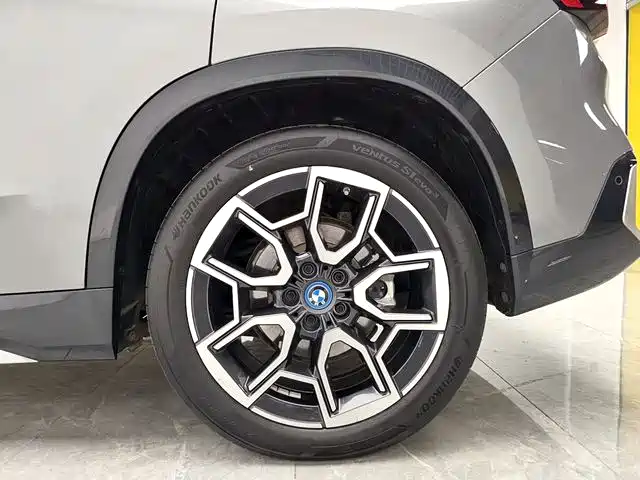 BMW iX1 2023 xDrive30L M Sport Package фото 10