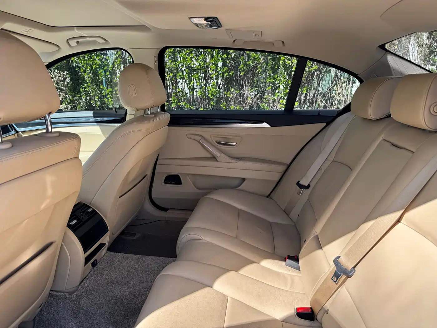 BMW 5 Series 2013 520Li Elegance фото 4