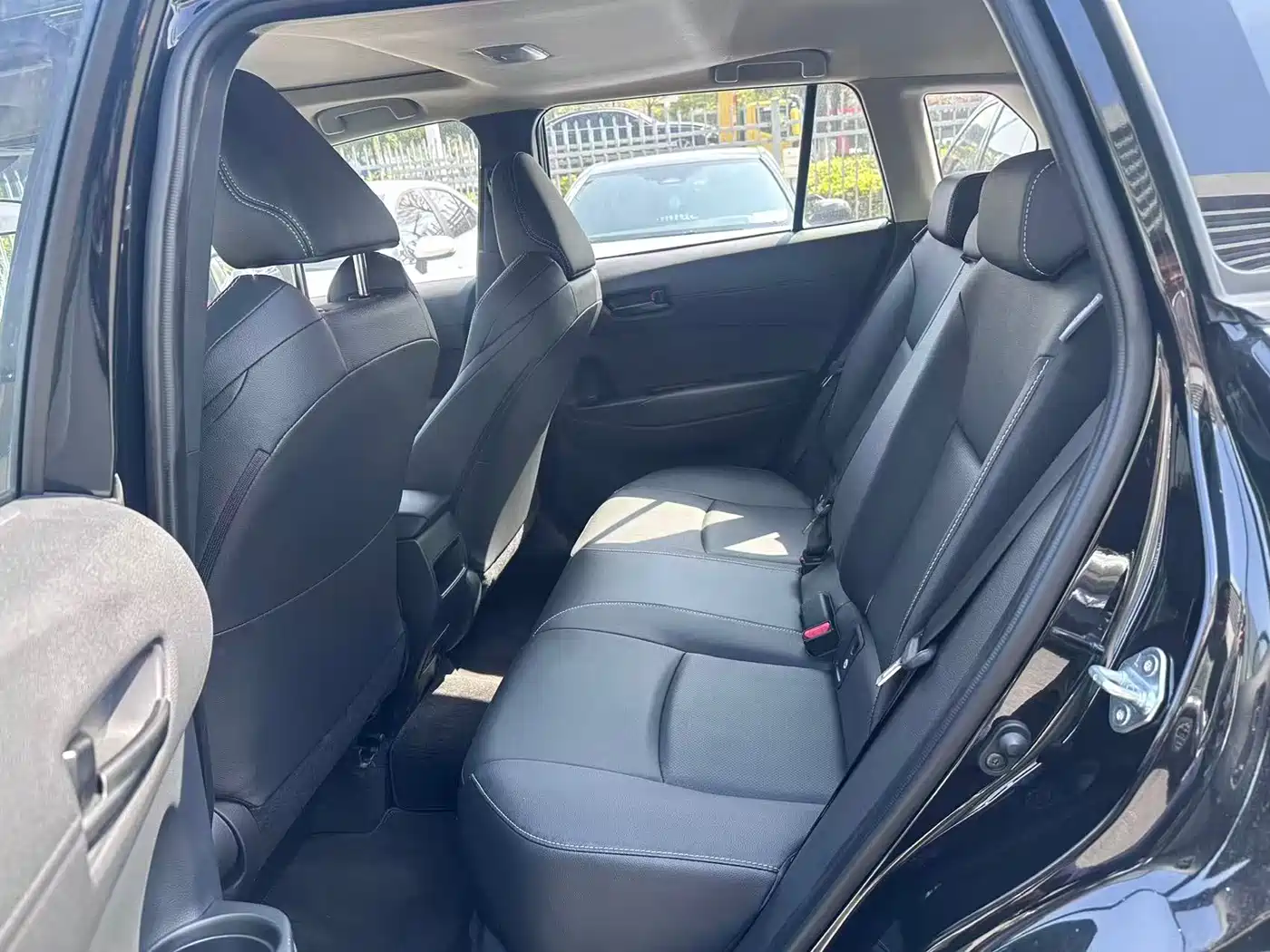 Toyota Frontlander 2024 2.0L CVT Leading Edition фото 4