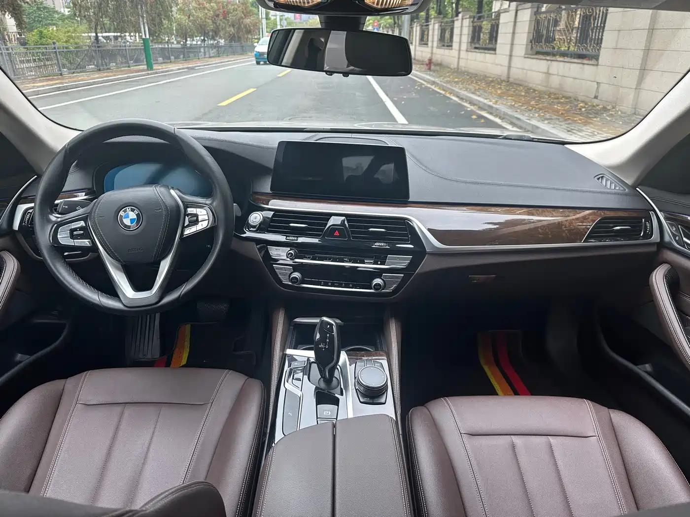 BMW 5 Series 2019 525Li Luxury Package фото 5