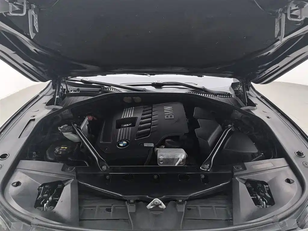 BMW 7 Series 2014 730Li Premium фото 6