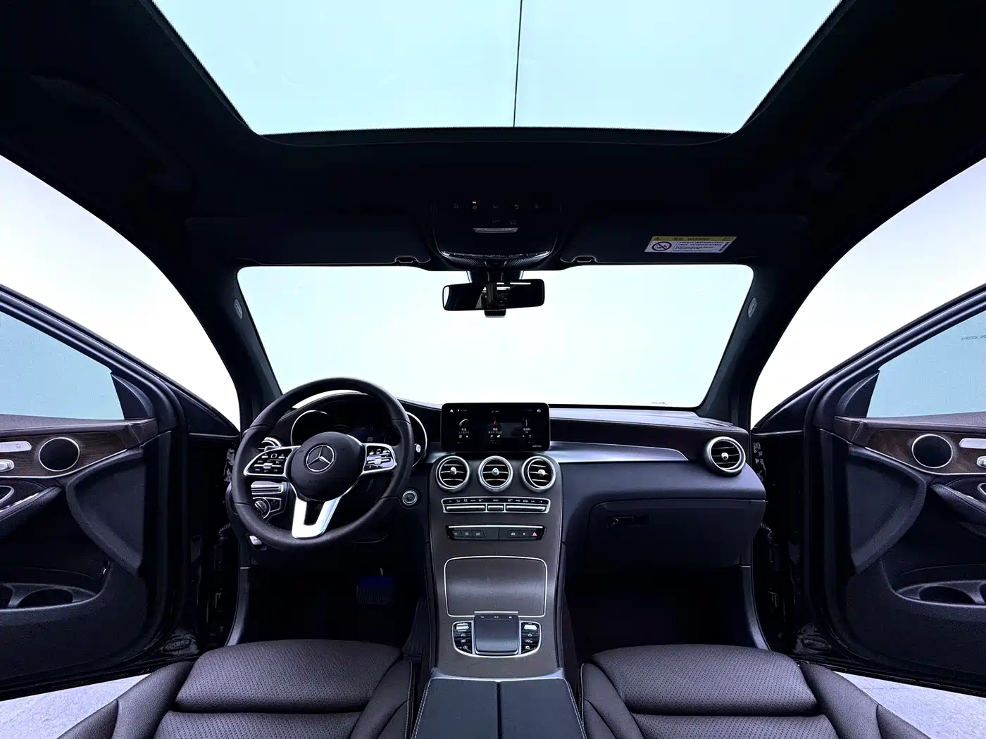 Mercedes-Benz GLC 2020 Facelift GLC 260 L 4MATIC Luxury фото 16