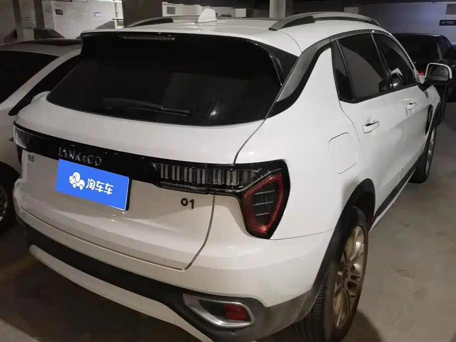 Lynk & Co 01 2017 2.0T 2WD Pro Version фото 3
