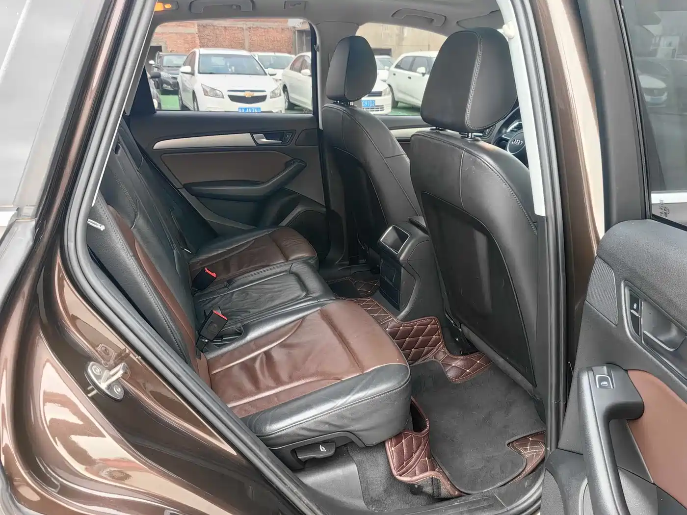 AUDI Q5