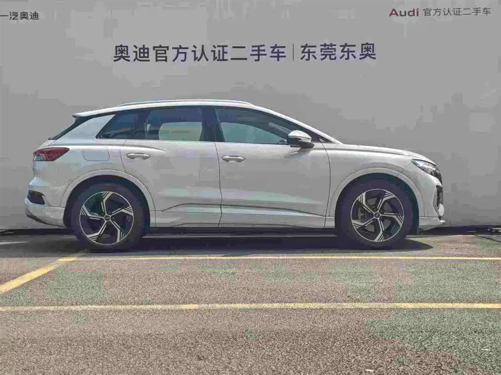 Audi Q4 e-tron 2025 2024 40 e-tron Creation Edition