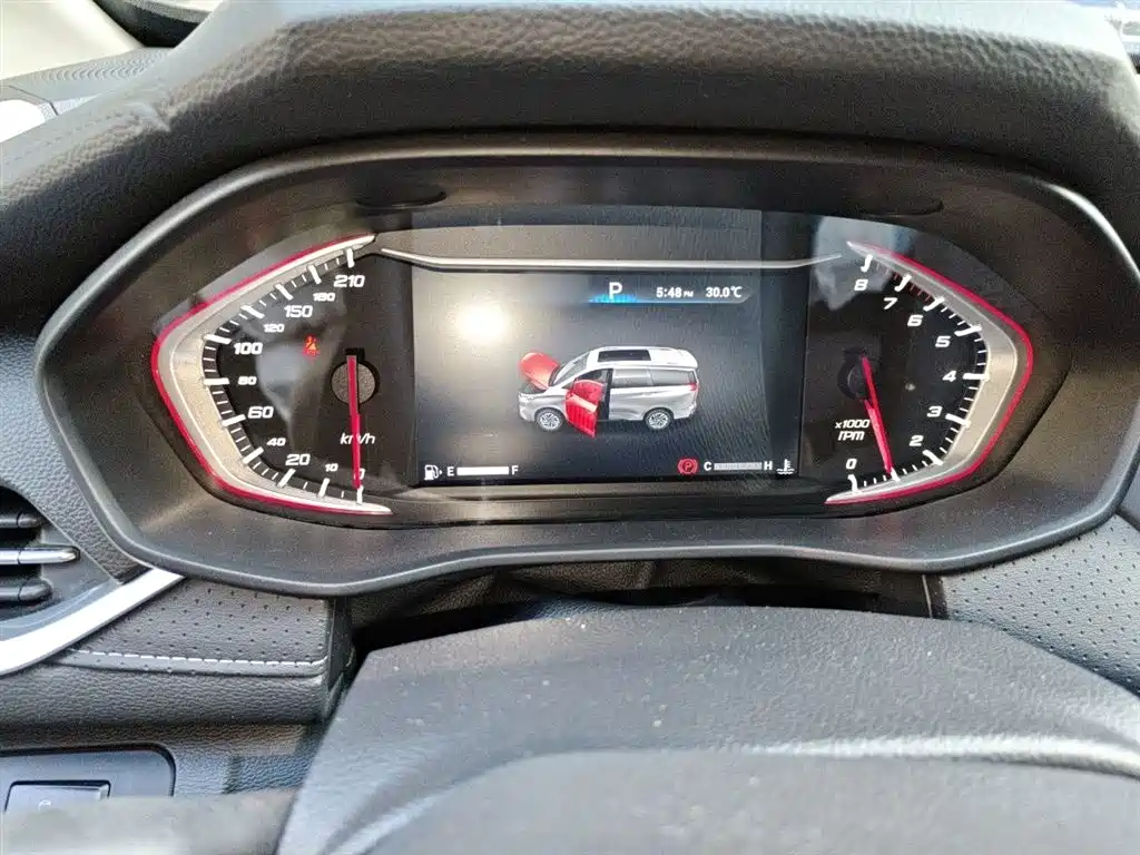 SAIC Maxus Maxus G50 2019 1.5T Automatic Luxury Edition China VI фото 4