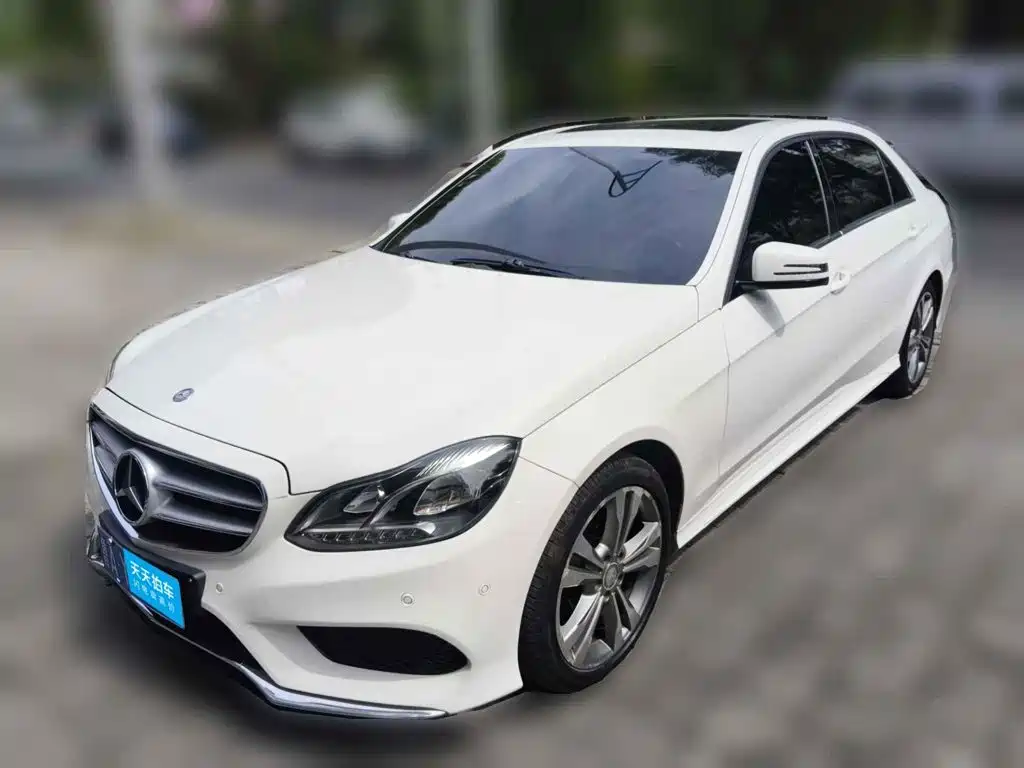 Фото 1 - Mercedes-Benz E-Class