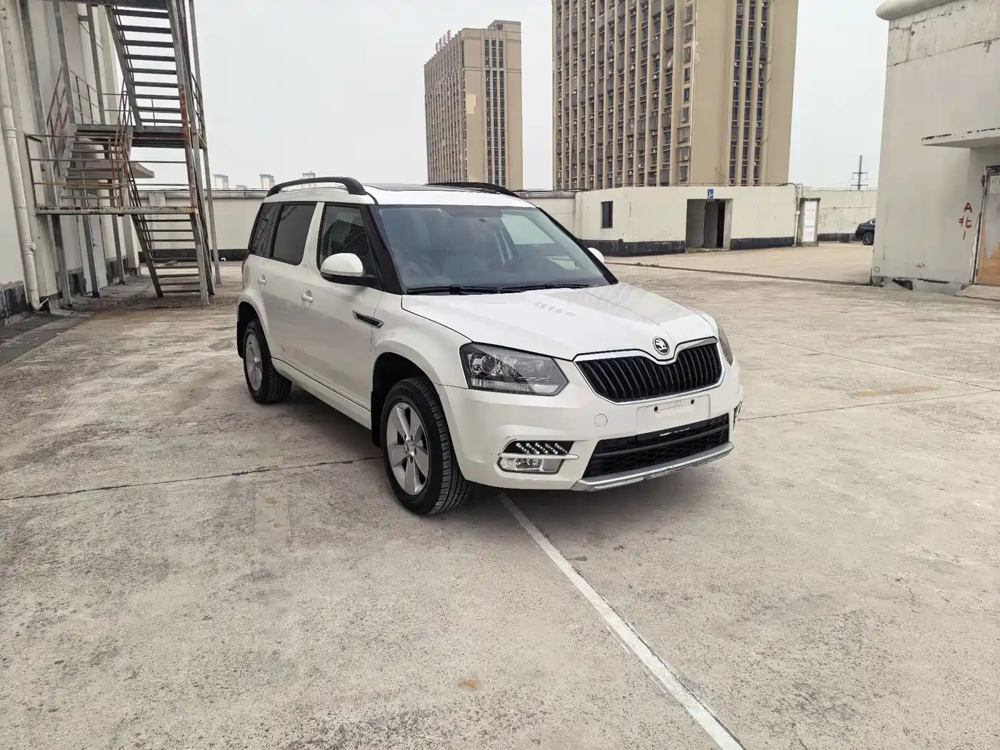 Škoda Yeti 2017 TSI280 DSG Advance фото 3
