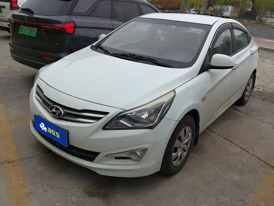 Hyundai Verna 2016 1.4L Manual Fashion GS