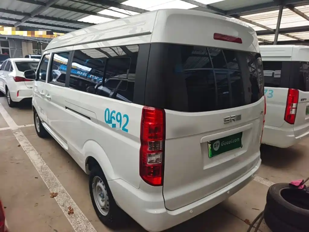 SRM Xinyuan Good Luck 2024 2023 Standard Passenger Vehicle