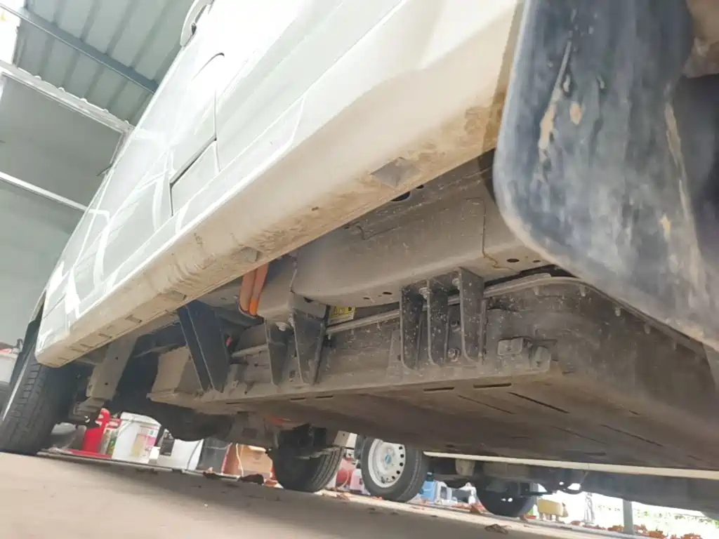 SRM Xinyuan Good Luck 2024 2023 Standard Passenger Vehicle
