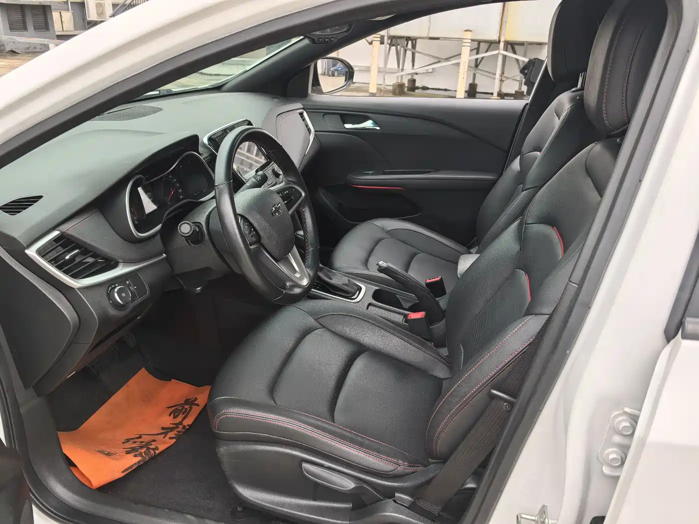 Chevrolet Monza 2019 RS 330T Auto Smooth Edition China VI фото 5