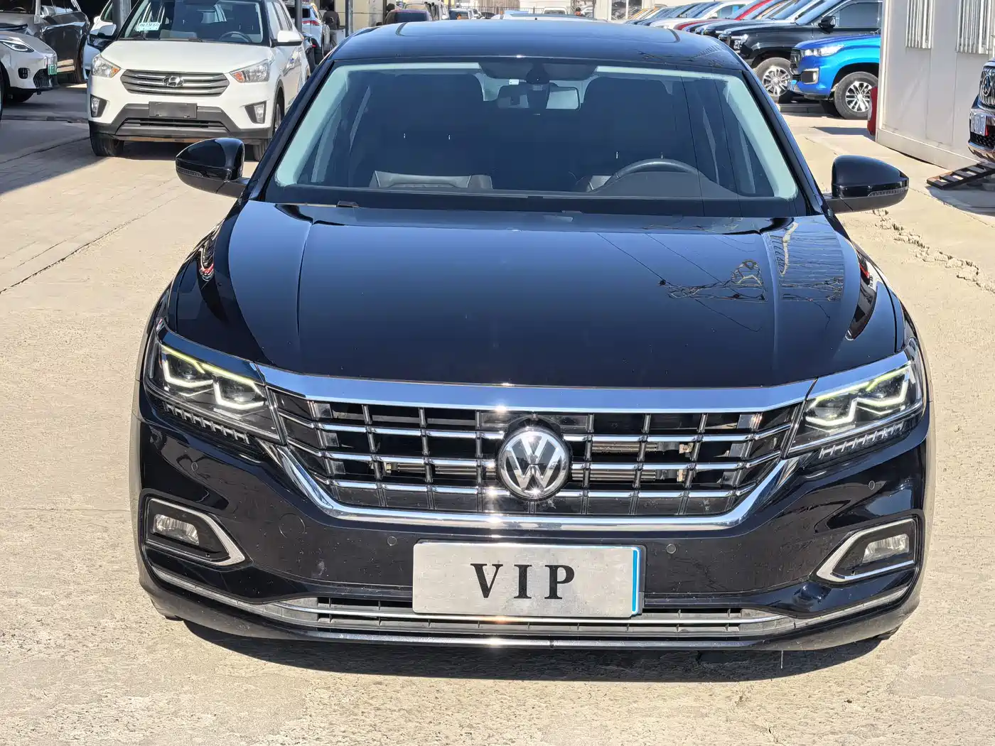 Volkswagen Passat 2019 330TSI Luxury Edition China VI фото 2