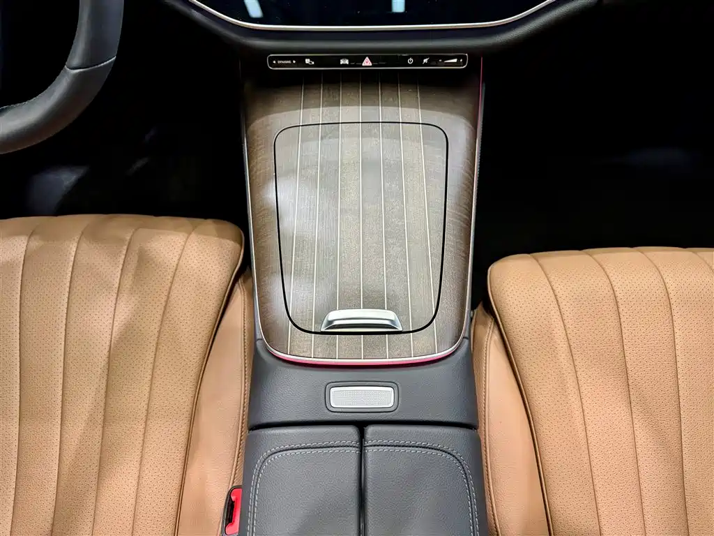 Mercedes-Benz E-Class 2024 Model E 300 L Luxury фото 23
