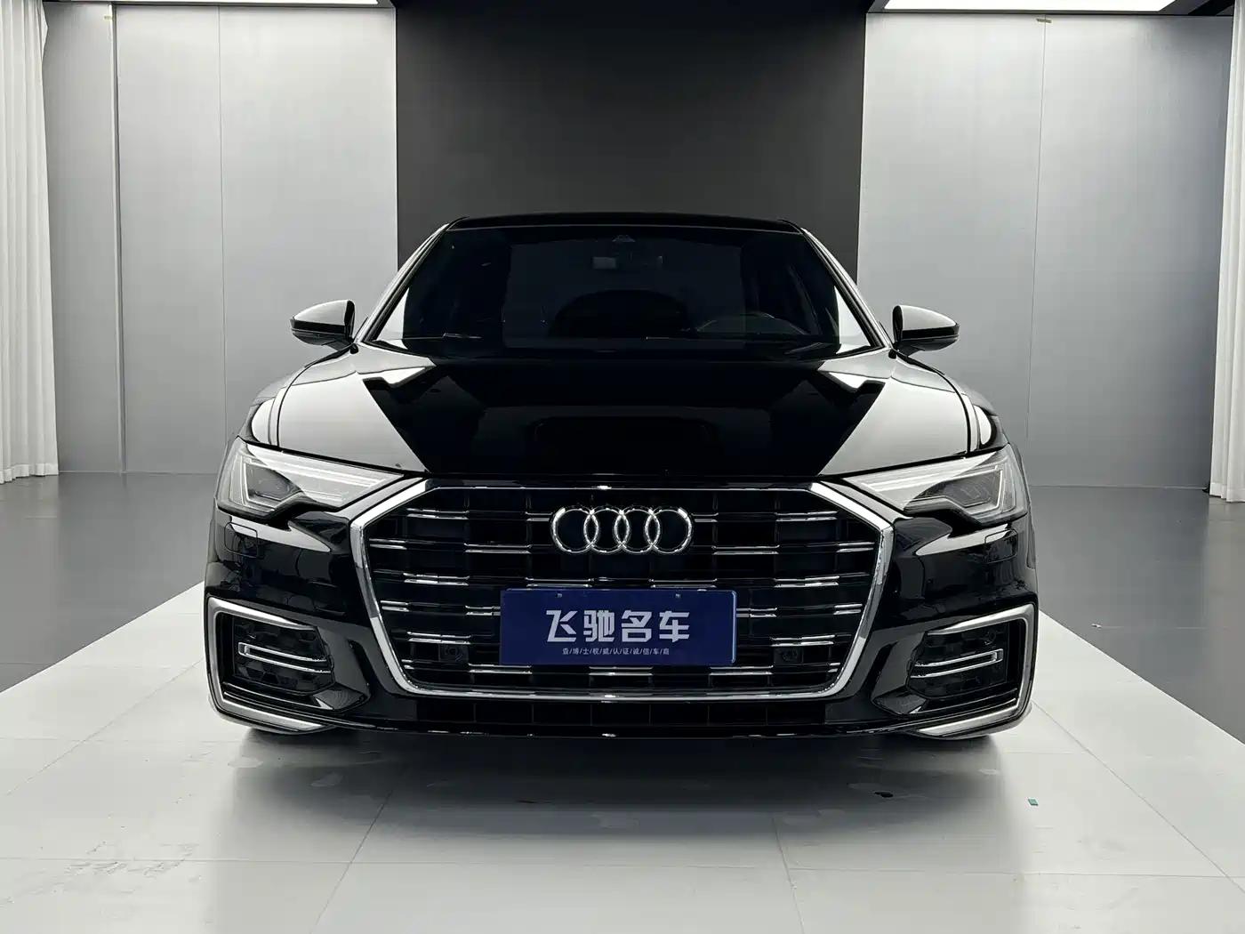 Фото 2 - Audi A6L
