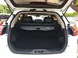 Фото 19 - Geely Atlas